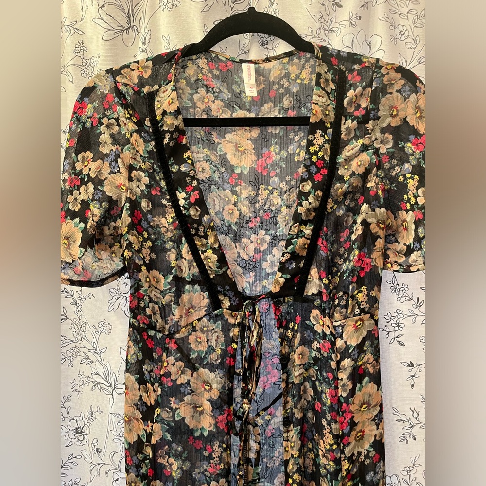 Floral sheer cover up